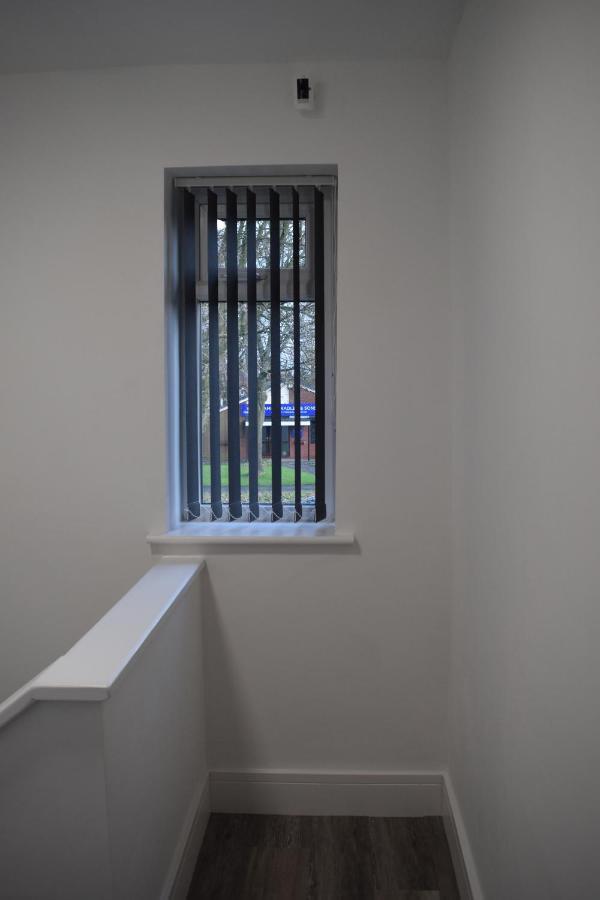 Airport Padzzz Apartment Wythenshawe Exterior photo