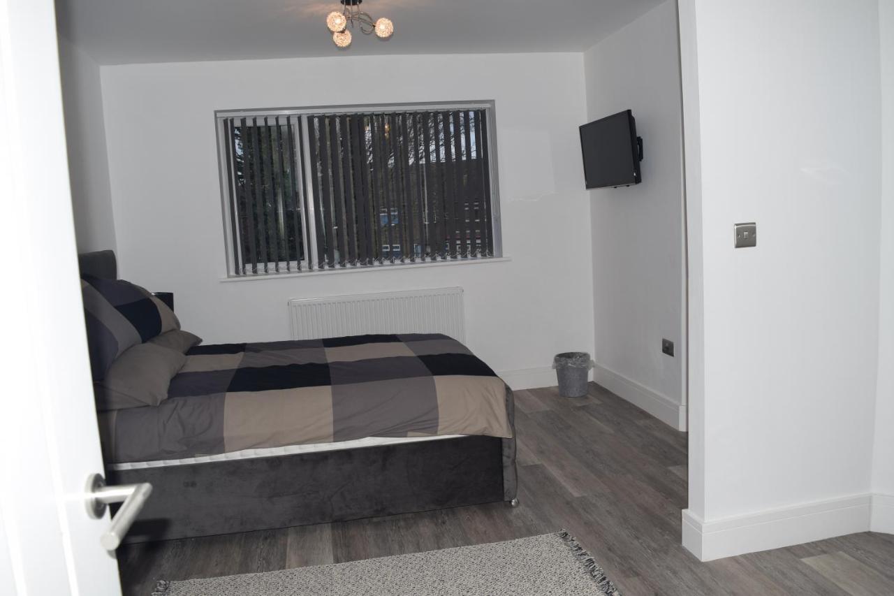 Airport Padzzz Apartment Wythenshawe Exterior photo